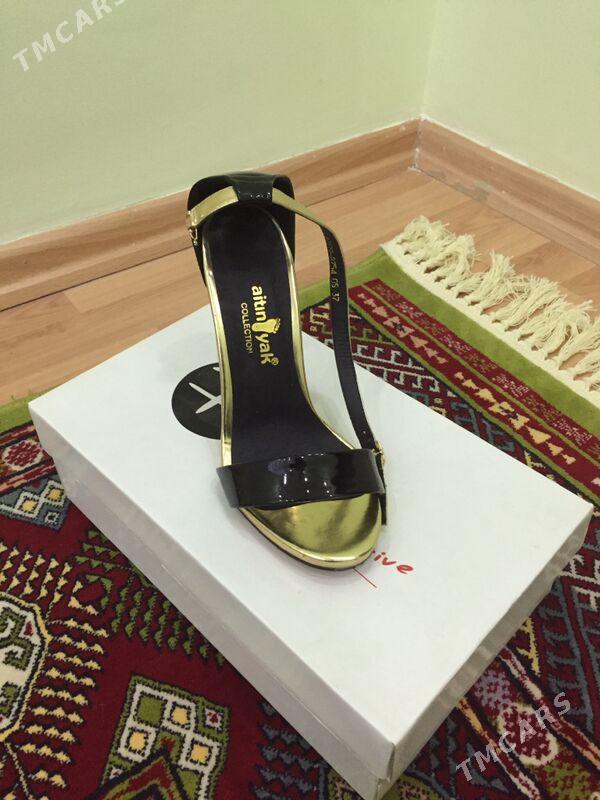 босоножки - Balkanabat - img 1