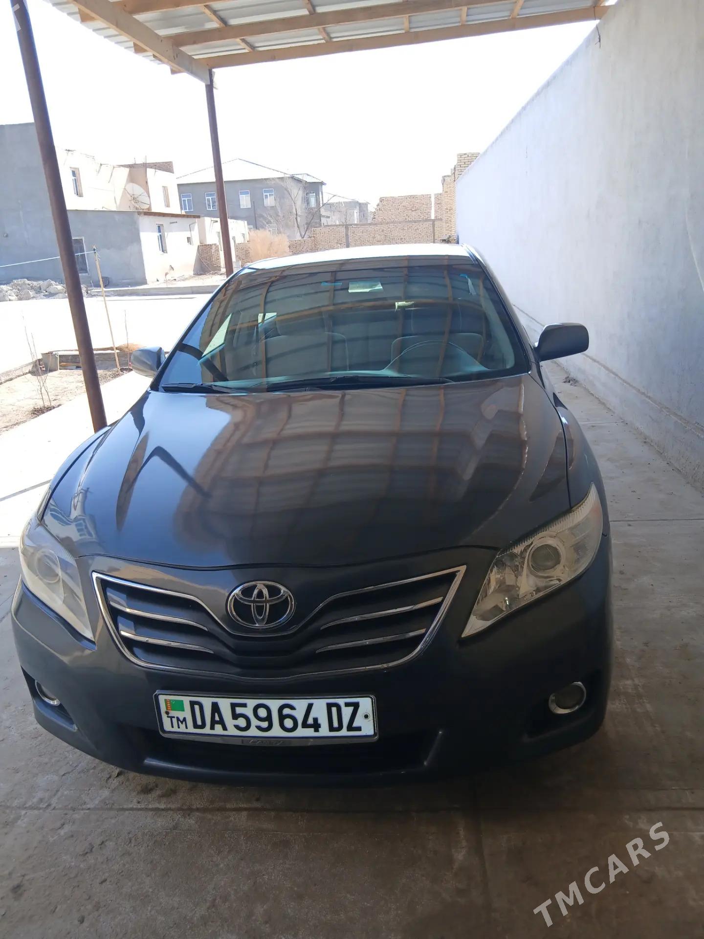 Toyota Camry 2010 - 225 000 TMT - Кёнеургенч - img 1