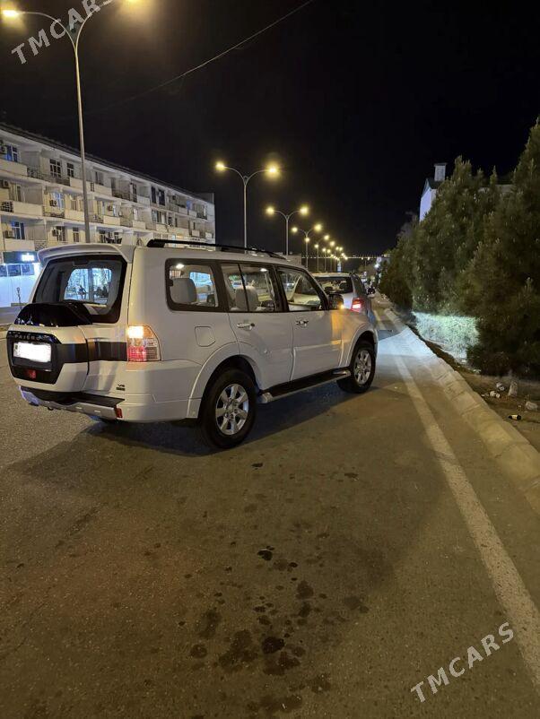 Mitsubishi Pajero 2014 - 328 000 TMT - Туркменбаши - img 1