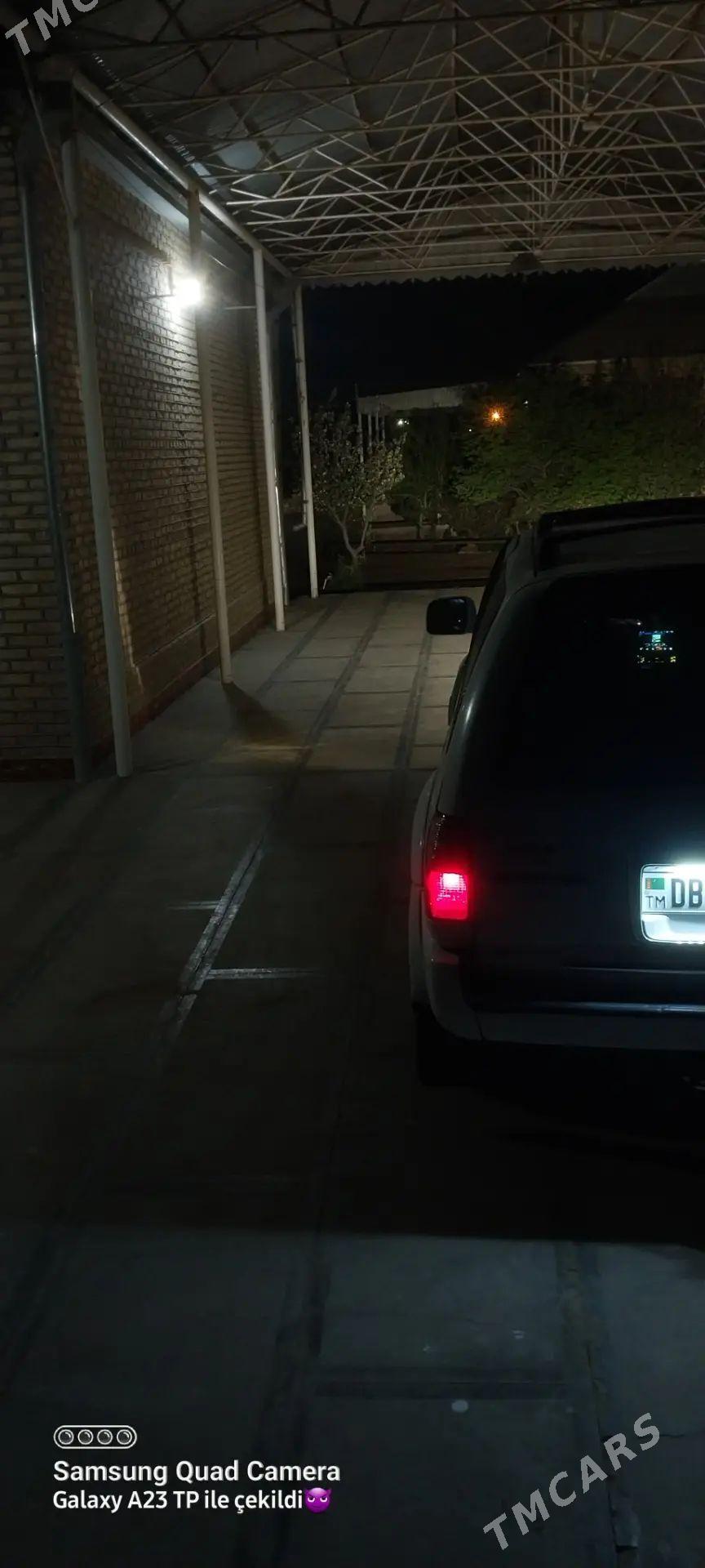 Toyota 4Runner 2002 - 180 000 TMT - Mary - img 1