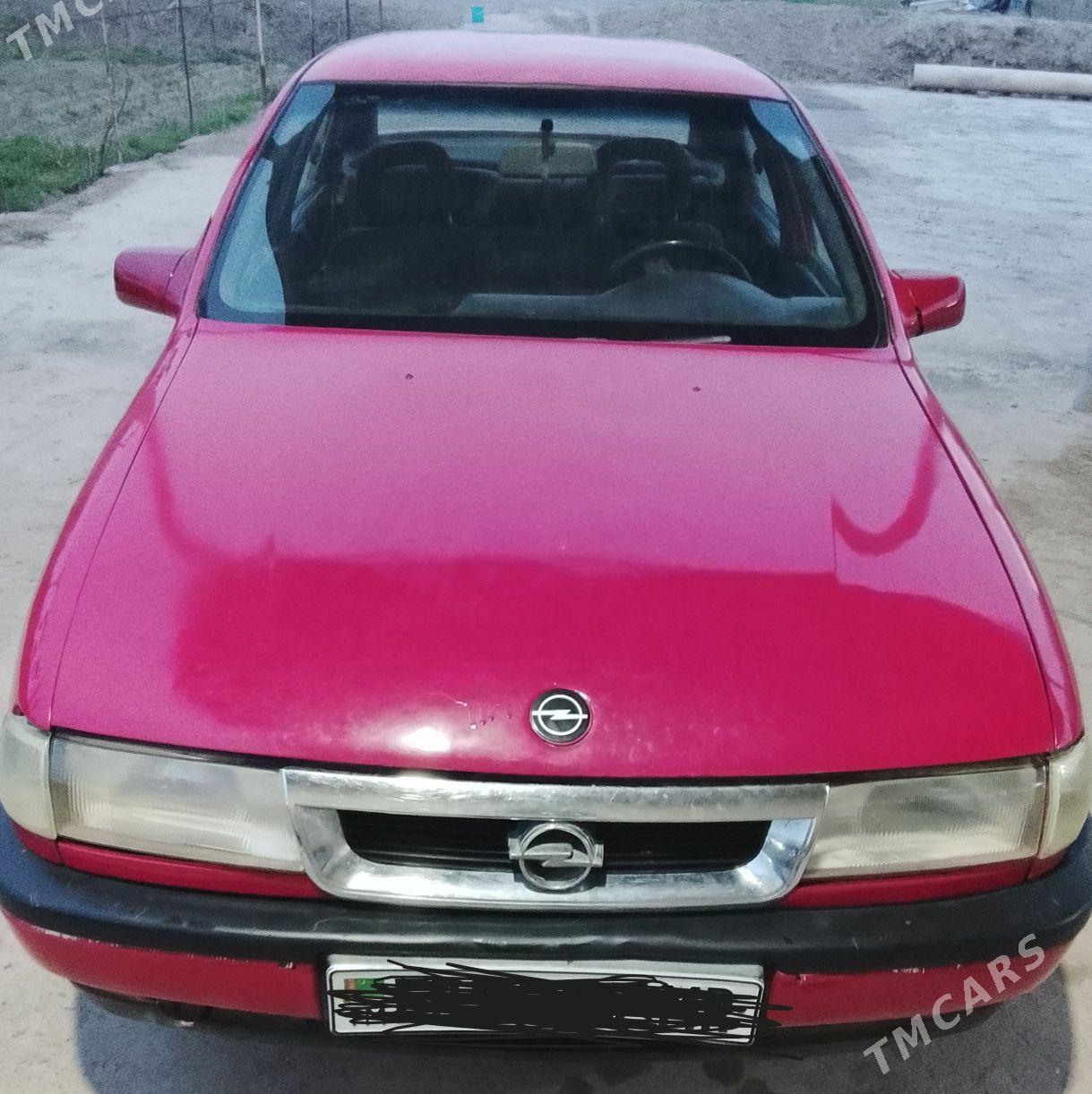 Opel Vectra 1989 - 34 000 TMT - Mary - img 1