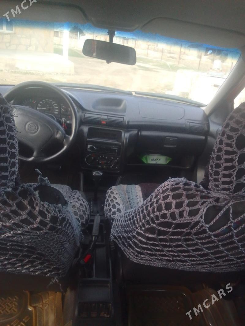 Opel Astra 1995 - 60 000 TMT - Балканабат - img 1