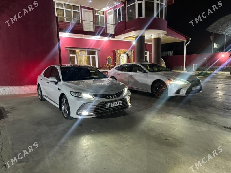 Toyota Camry 2022 - 590 000 TMT - Aşgabat - img 1