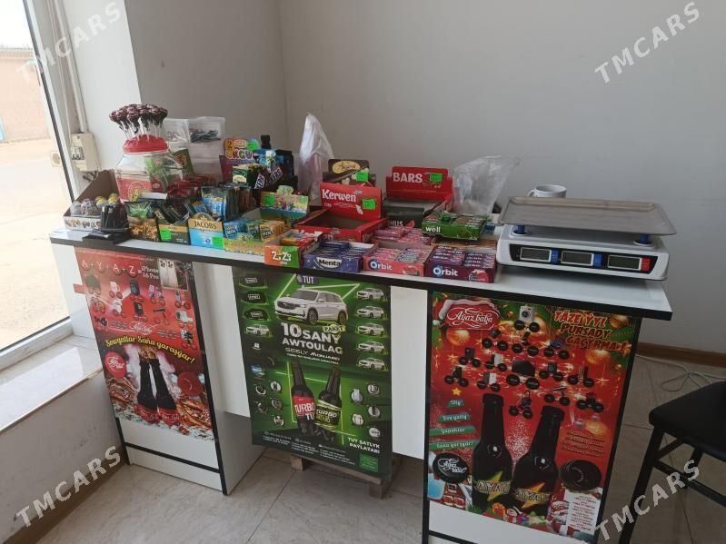 magazin üçün polkalar - Farap - img 1