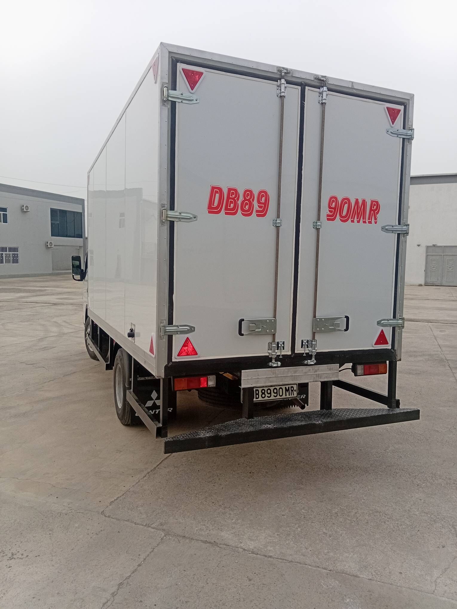 butga canter 40 000 TMT - Мары - img 1