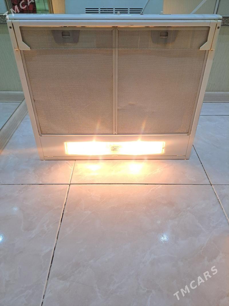 Вытяжка BOSH - 11 мкр - img 1