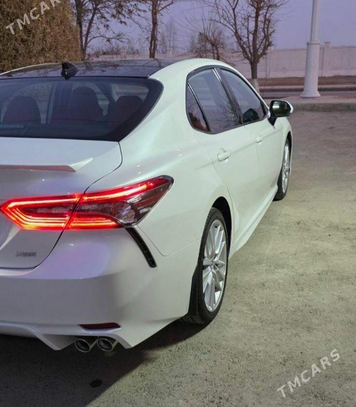 Toyota Camry 2022 - 440 000 TMT - Кëши - img 1