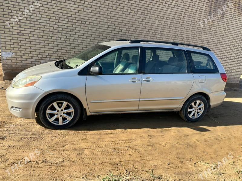 Toyota Sienna 2008 - 258 000 TMT - Dänew - img 1