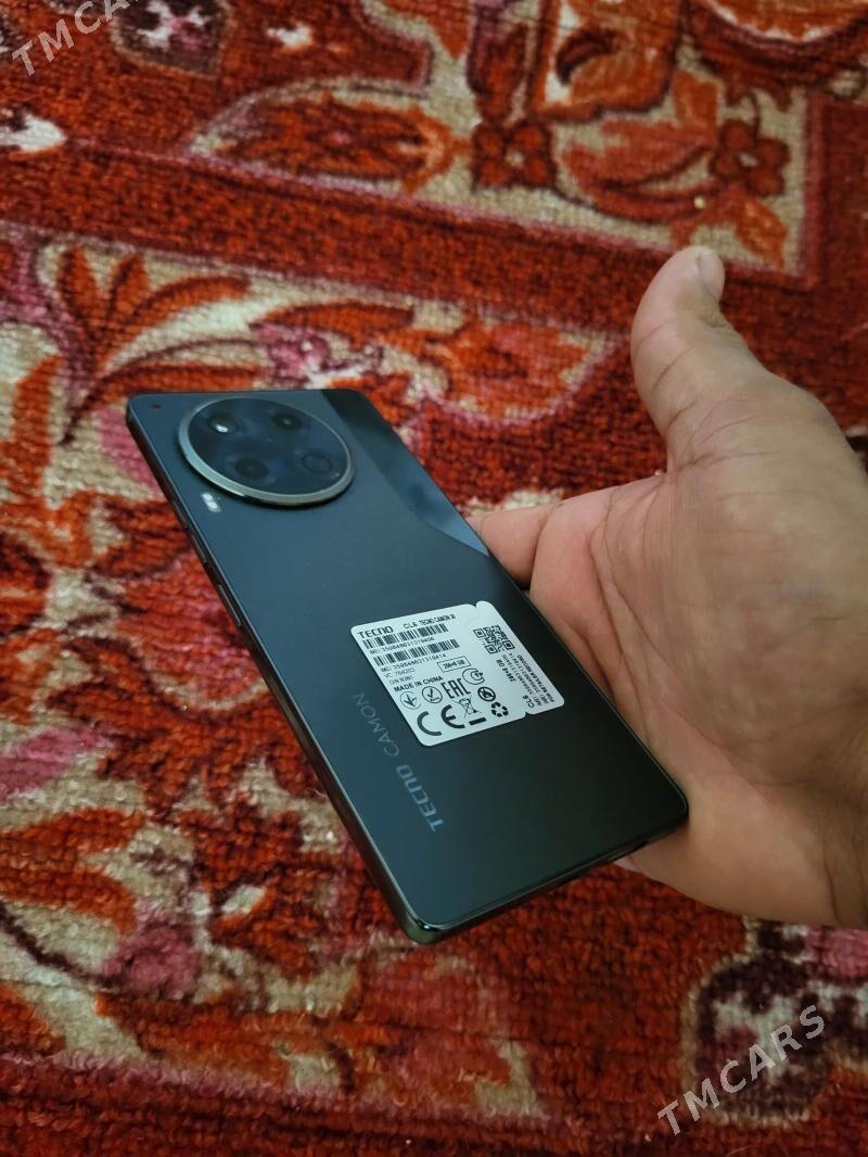 tekno Camon 30 - Мир 4 - img 1