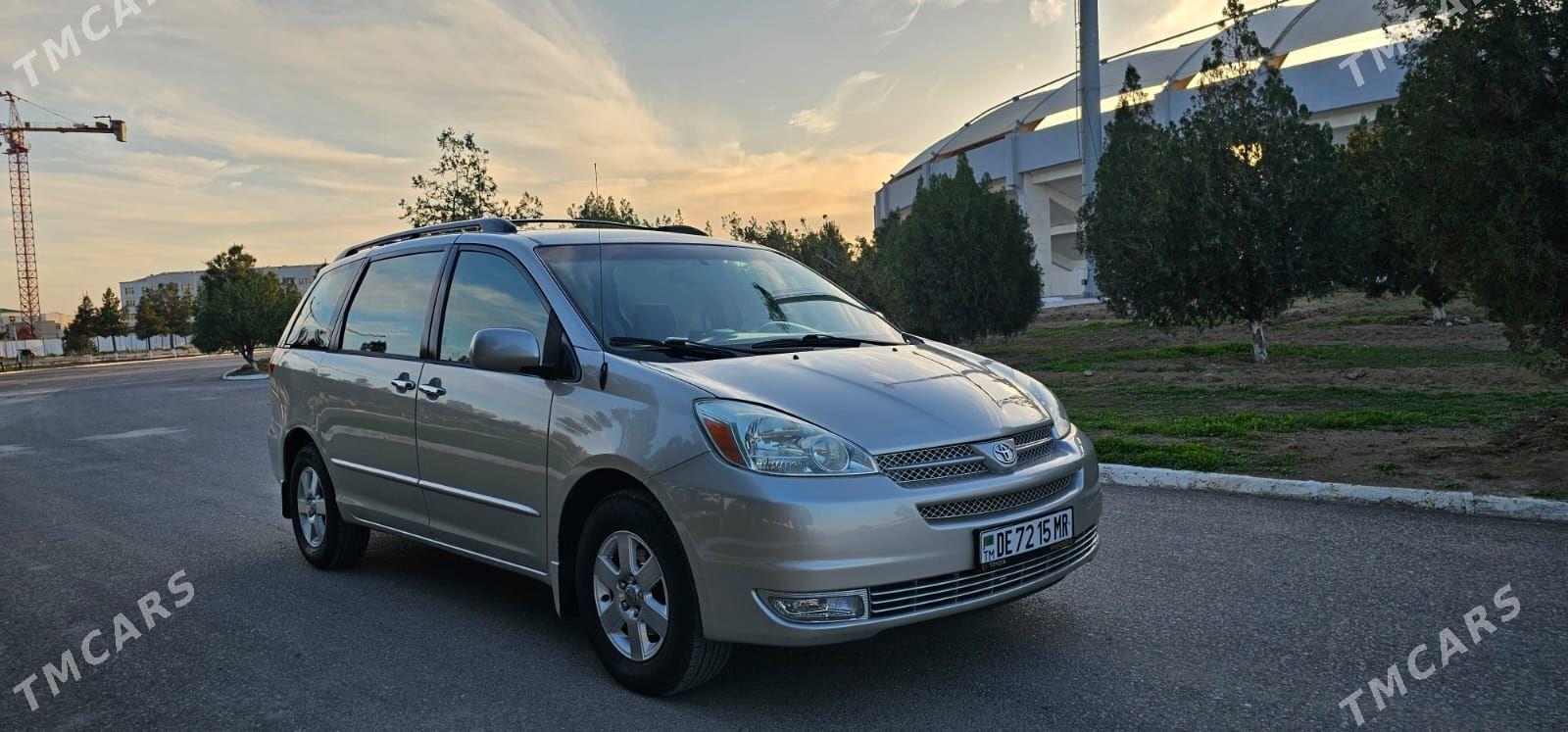 Toyota Sienna 2004 - 267 000 TMT - Мары - img 1
