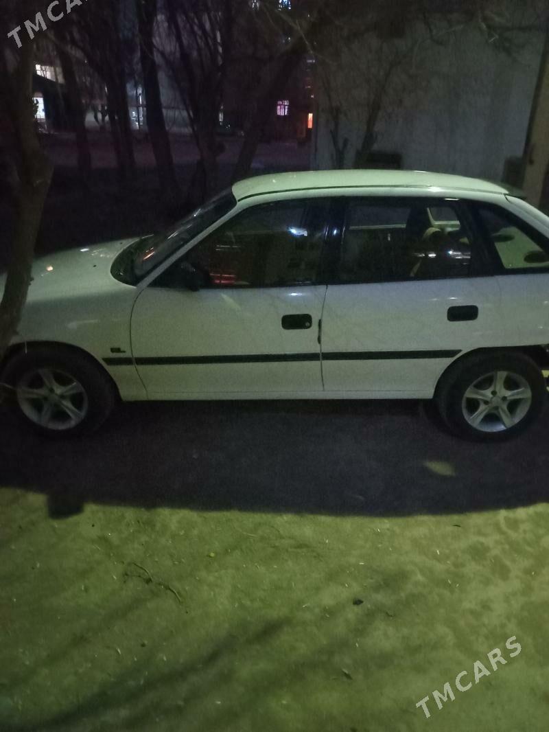 Opel Astra 1992 - 42 000 TMT - Дашогуз - img 1