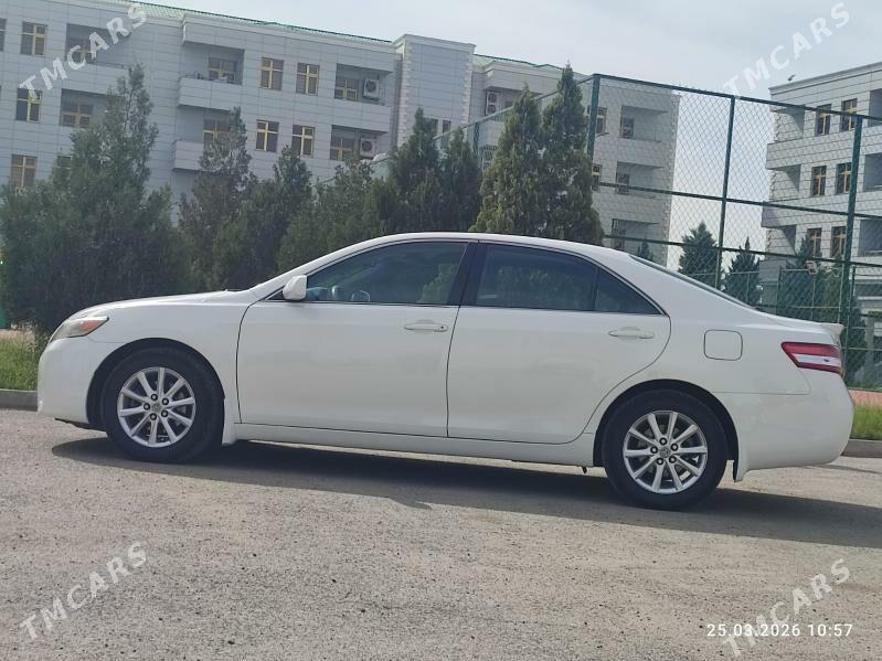 Toyota Camry 2011 - 230 000 TMT - Мары - img 1