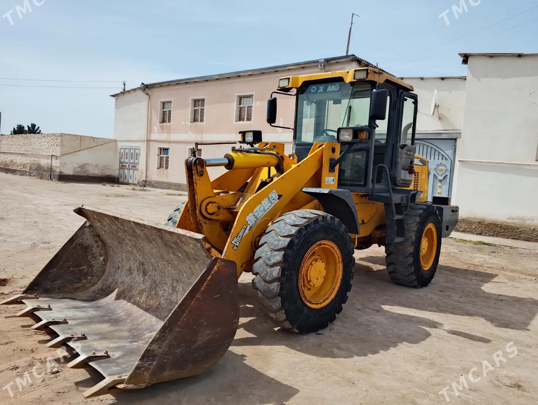 XCMG LW300F 2011 - 370 000 TMT - Kerki - img 1