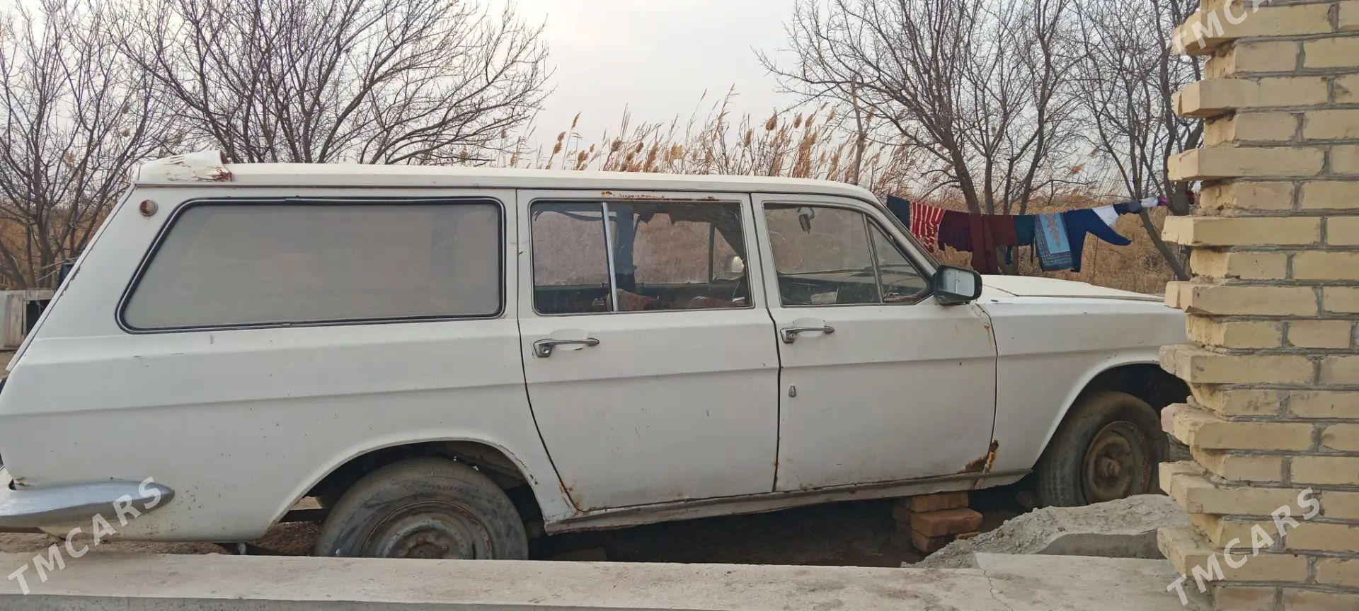 Gaz 24 1993 - 8 000 TMT - Sakar - img 1