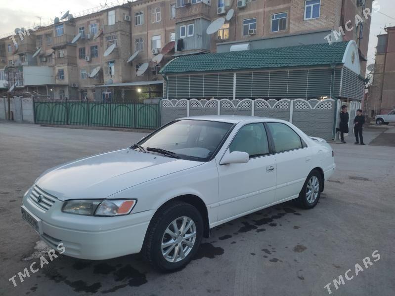 Toyota Camry 1998 - 145 000 TMT - Мары - img 1