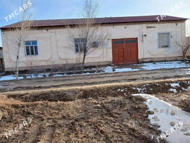 jay - етр. Туркменбаши - img 1