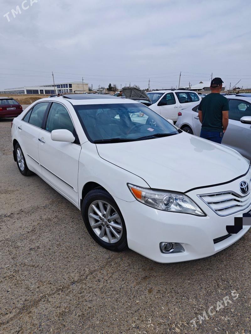 Toyota Camry 2011 - 260 000 TMT - Мары - img 1