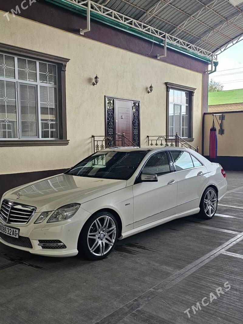 Mercedes-Benz E350 2013 - 500 000 TMT - Чоганлы - img 1
