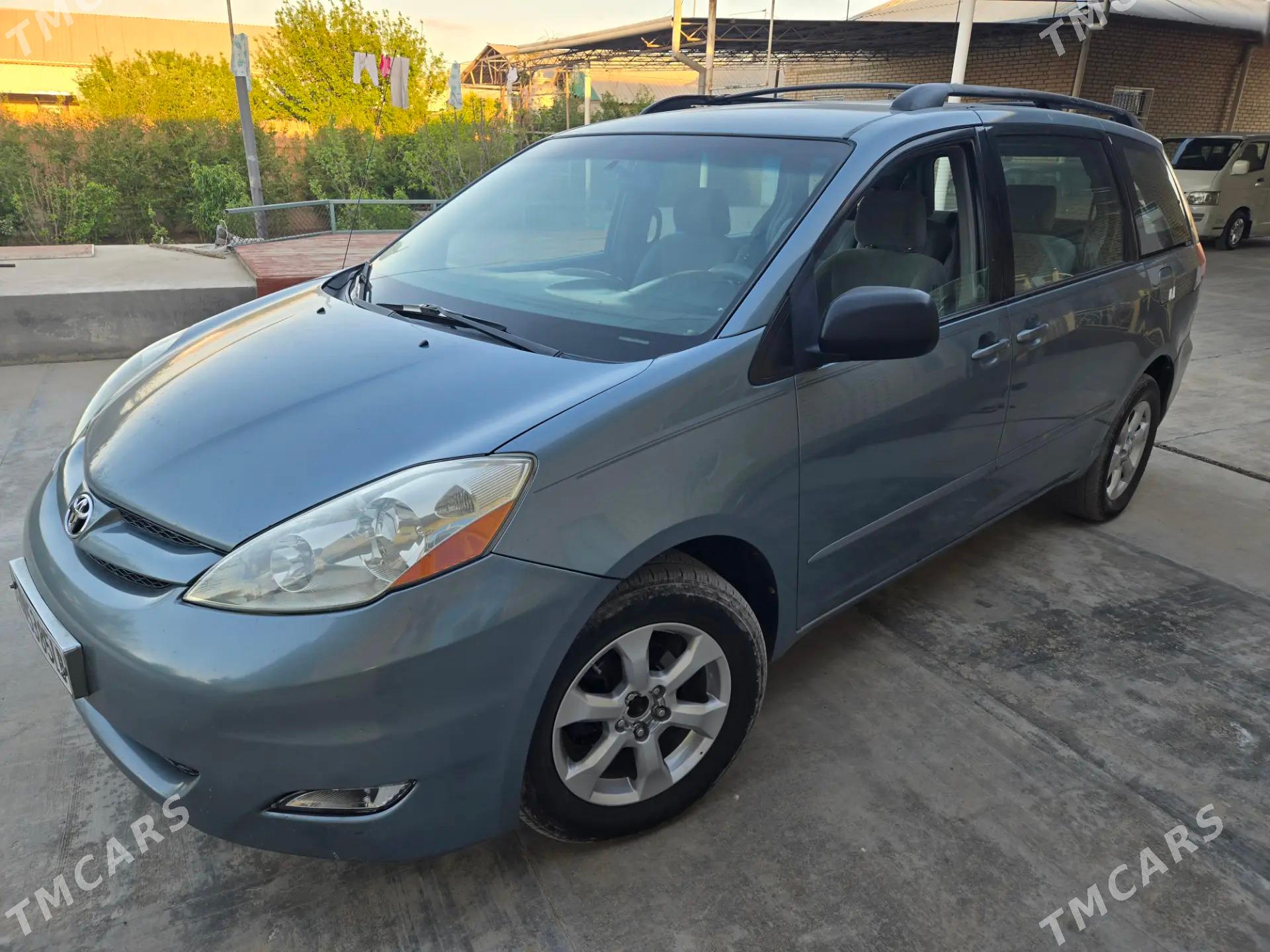 Toyota Sienna 2006 - 260 000 TMT - Baýramaly - img 1