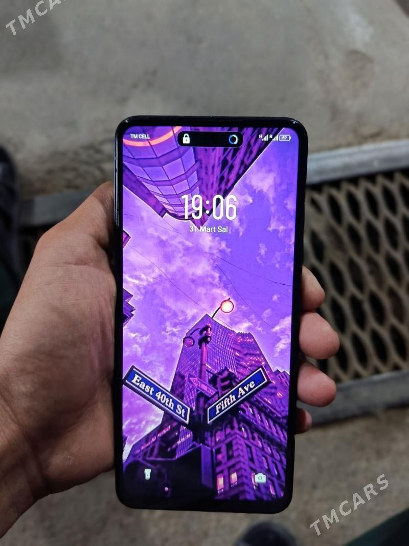 İnfinix smart 8 - Сакарчага - img 1