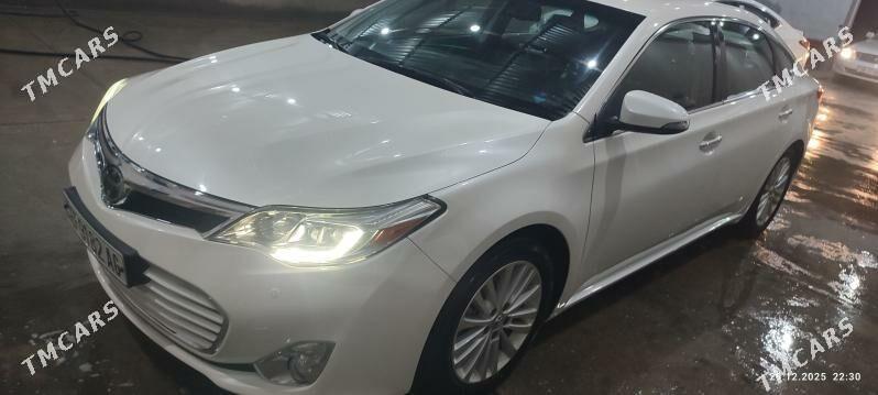 Toyota Avalon 2013 - 410 000 TMT - Бекреве - img 1