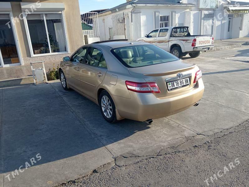Toyota Camry 2011 - 220 000 TMT - Балканабат - img 1