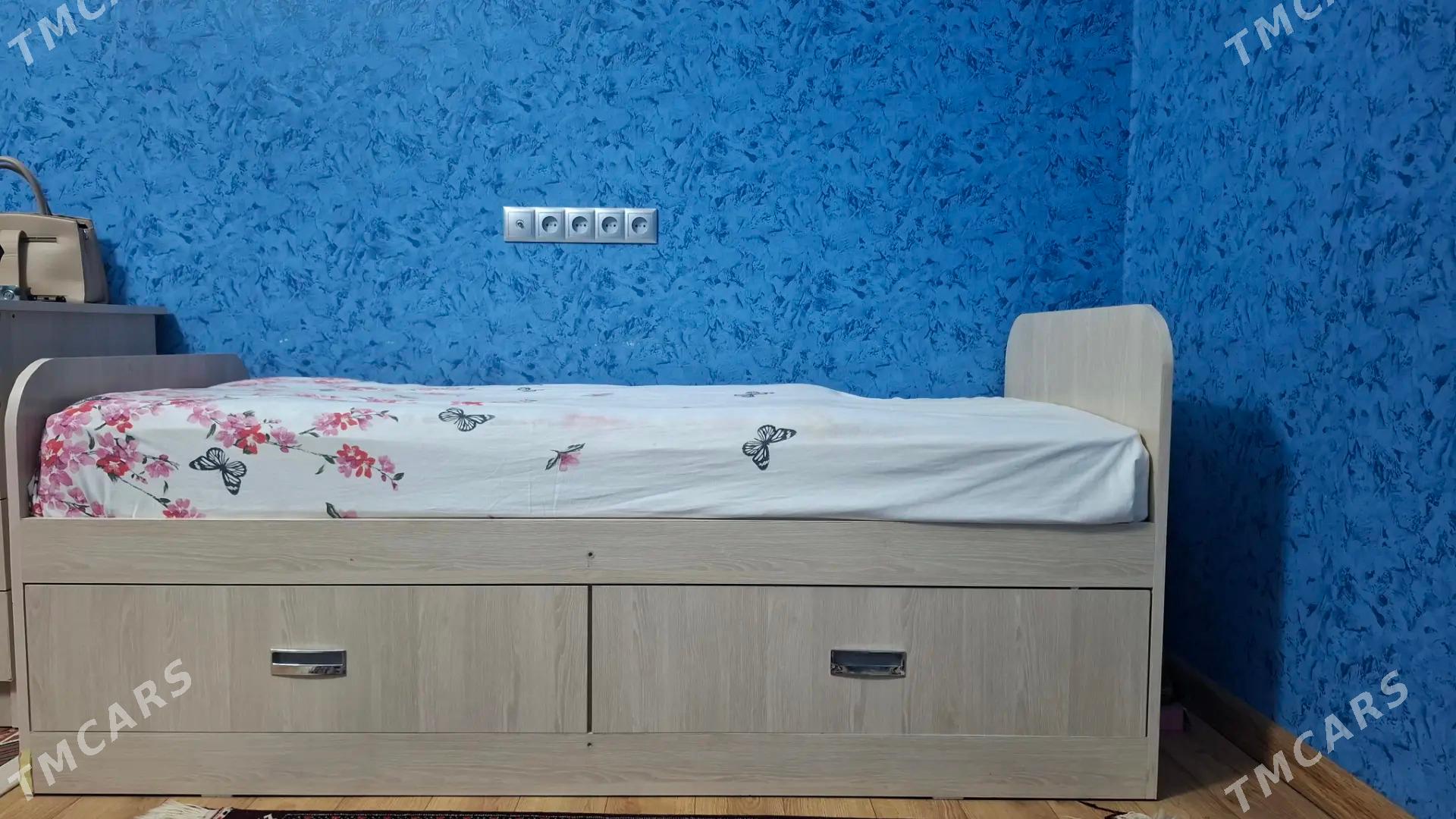 mebyl - Балканабат - img 1