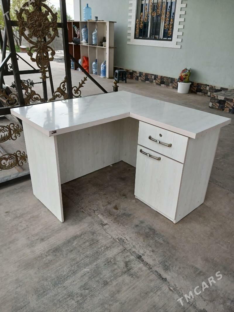 Kassa stol столь - Бузмеин - img 1