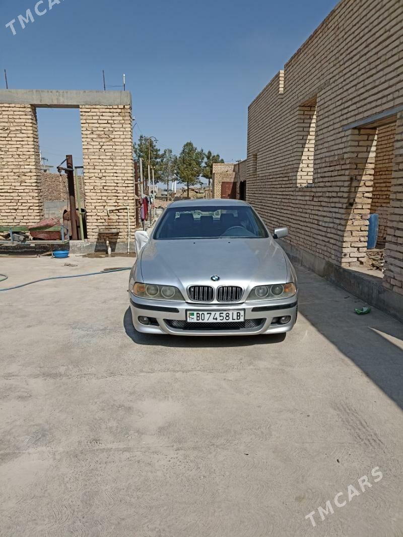 BMW E39 1997 - 80 000 TMT - Чарджоу - img 1