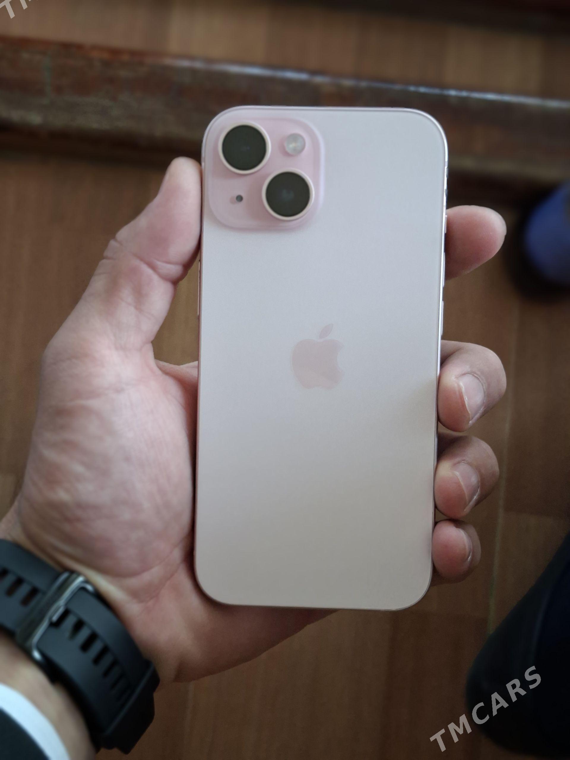 iPhone 15 - Mary - img 1