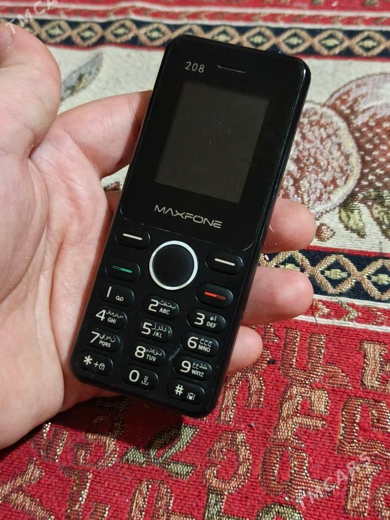 maxfone prastoy telefon - 5 мкр - img 1