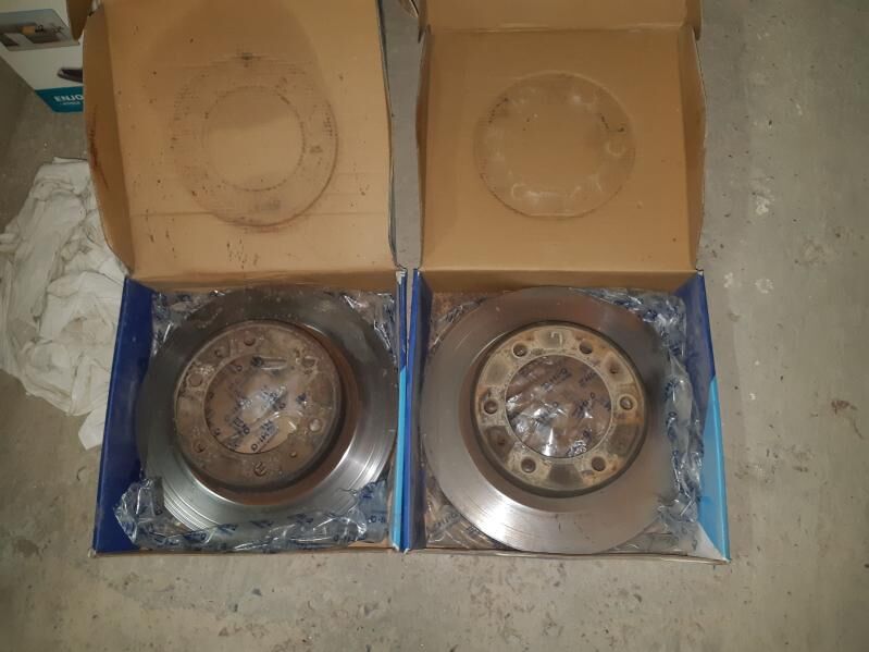 Tarmaznoy disk hilux 2014 300 TMT - Türkmenabat - img 1