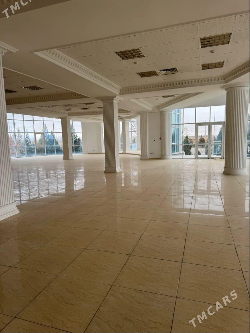 Офис 1000 кв - G.Kuliýew köç. (Obýezdnoý) - img 1