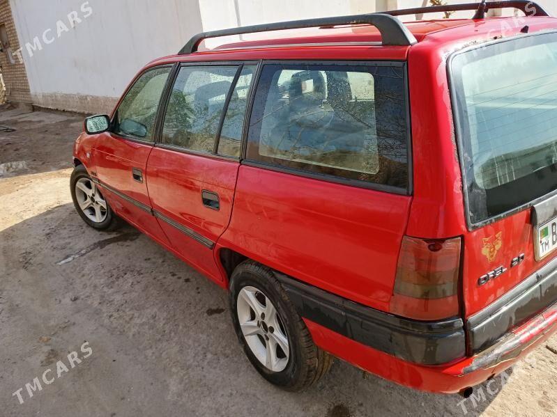 Opel Astra 1994 - 45 000 TMT - Gurbansoltan Eje - img 1