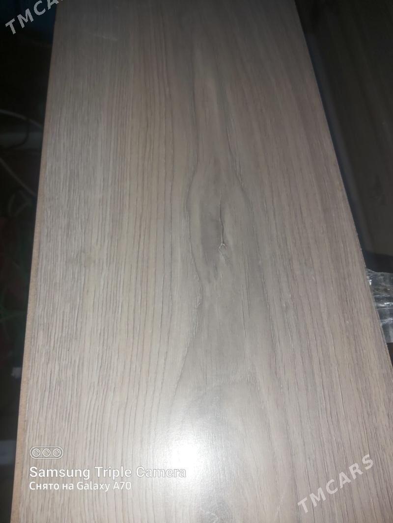 laminat - Garadamak - img 1