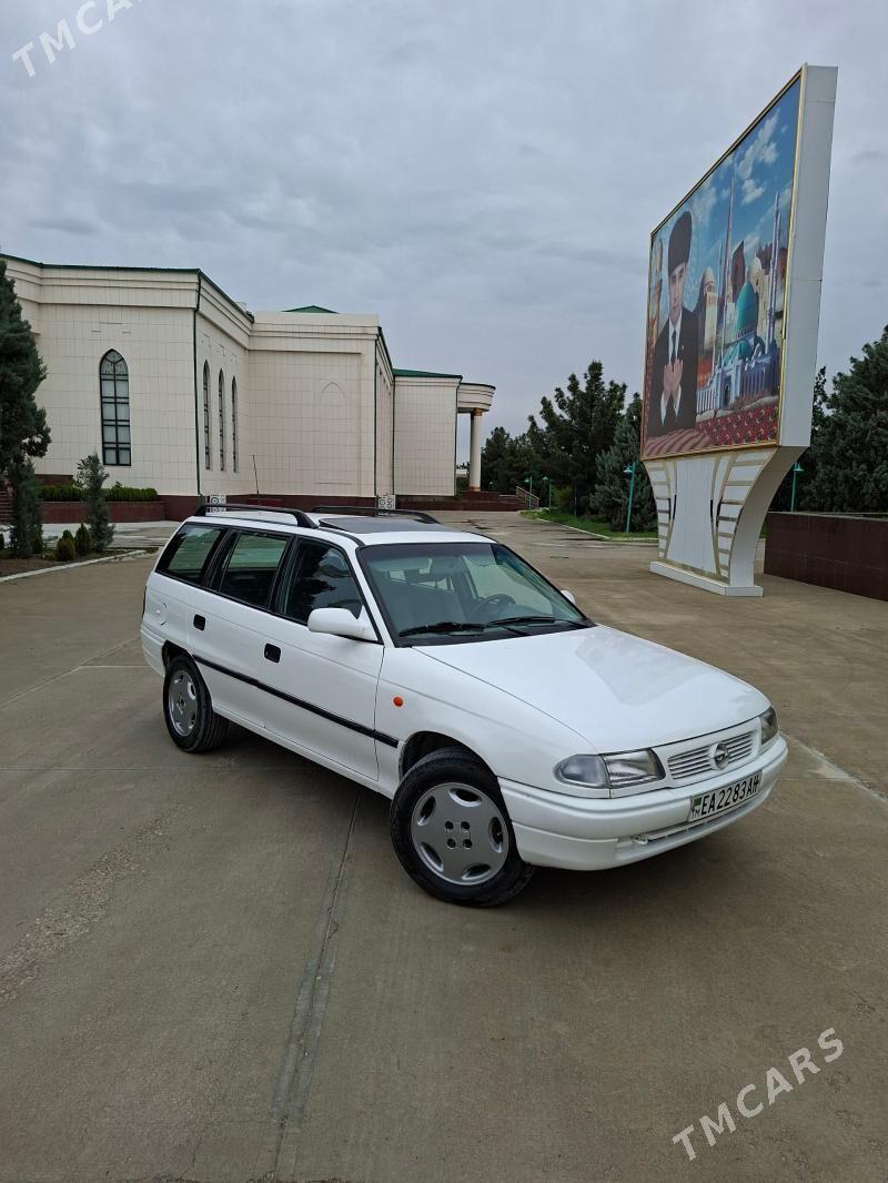 Opel Astra 1996 - 56 000 TMT - Bäherden - img 1