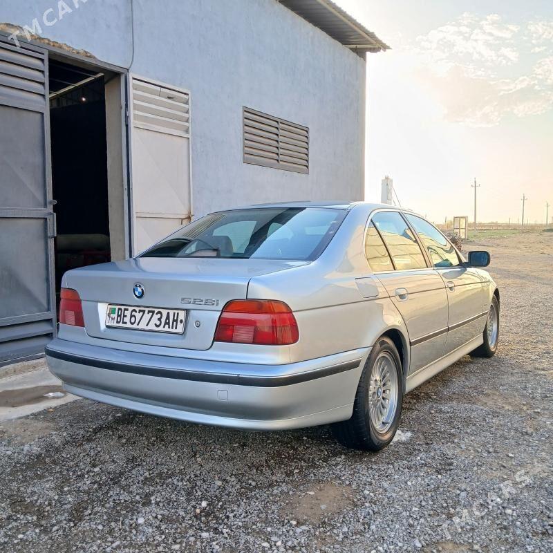 BMW E39 1997 - 109 000 TMT - Aşgabat - img 1