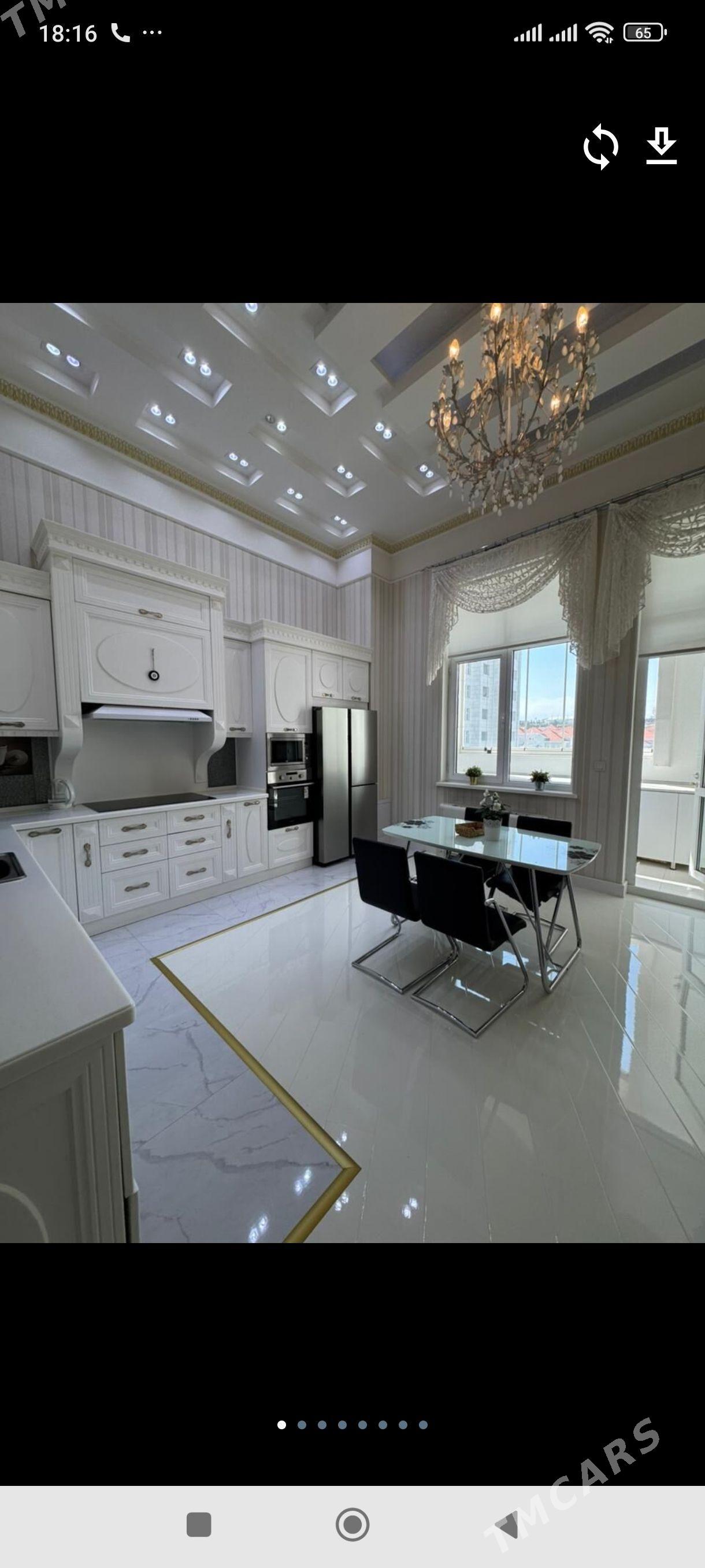 Чехова элитка 3 ком 5 этаж - Aşgabat - img 1