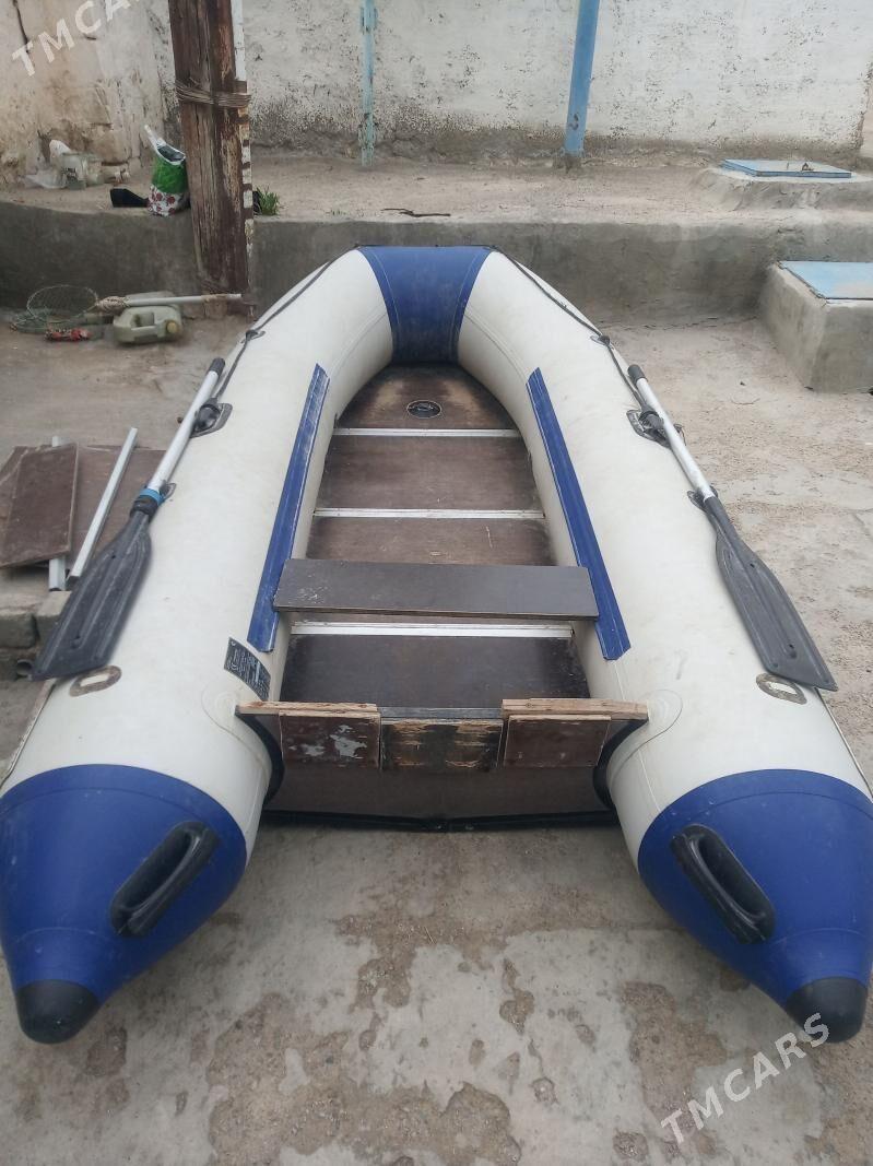 Mator lodka - Türkmenbaşy - img 1