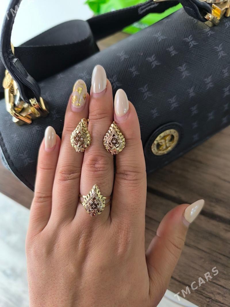 gyzyl komplekt - Änew - img 1