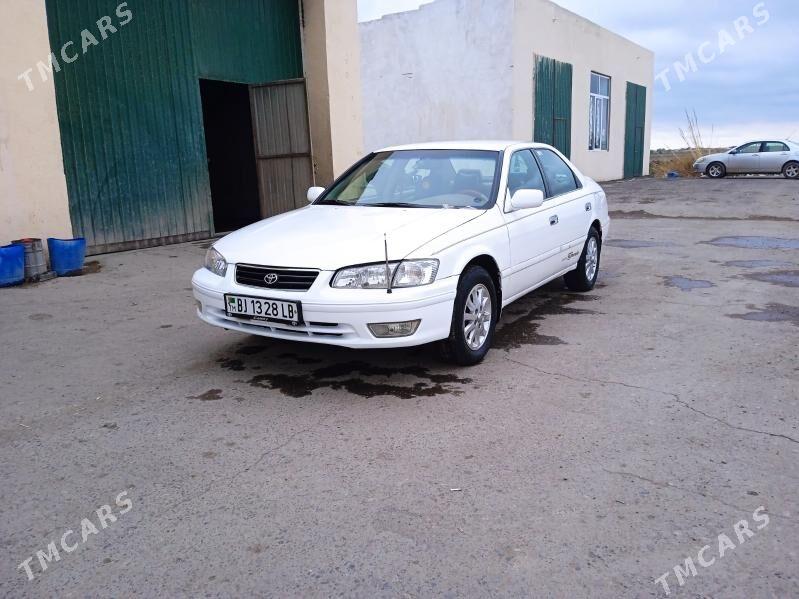 Toyota Camry 2000 - 135 000 TMT - Дянев - img 1