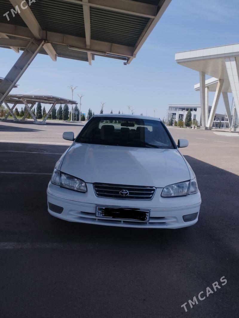 Toyota Camry 2000 - 122 000 TMT - Мары - img 1