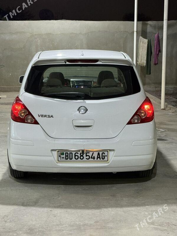 Nissan Versa 2009 - 135 000 TMT - Ашхабад - img 1