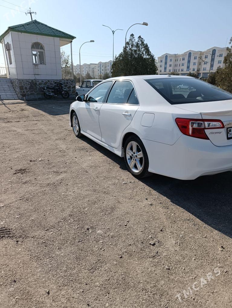 Toyota Camry 2013 - 255 000 TMT - Гёкдепе - img 1