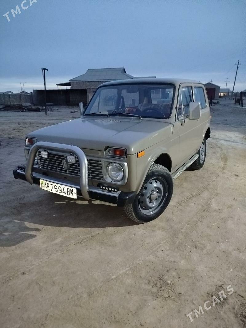 Lada Niva 1990 - 32 000 TMT - Балканабат - img 1