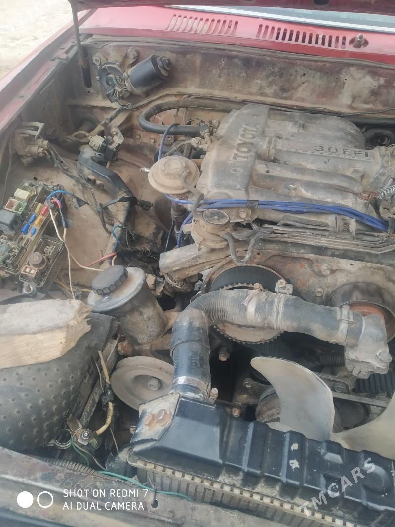 Toyota 4Runner 1992 - 35 000 TMT - Türkmenbaşy etr. - img 1