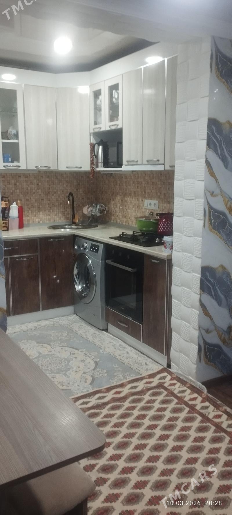 satlyk jay - Mary - img 1