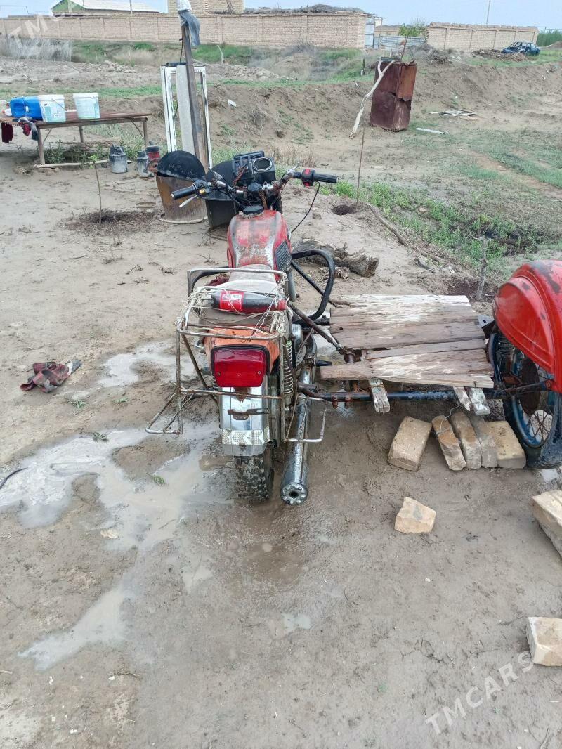 Iž Planeta 5 2002 - 7 000 TMT - Сакар - img 1