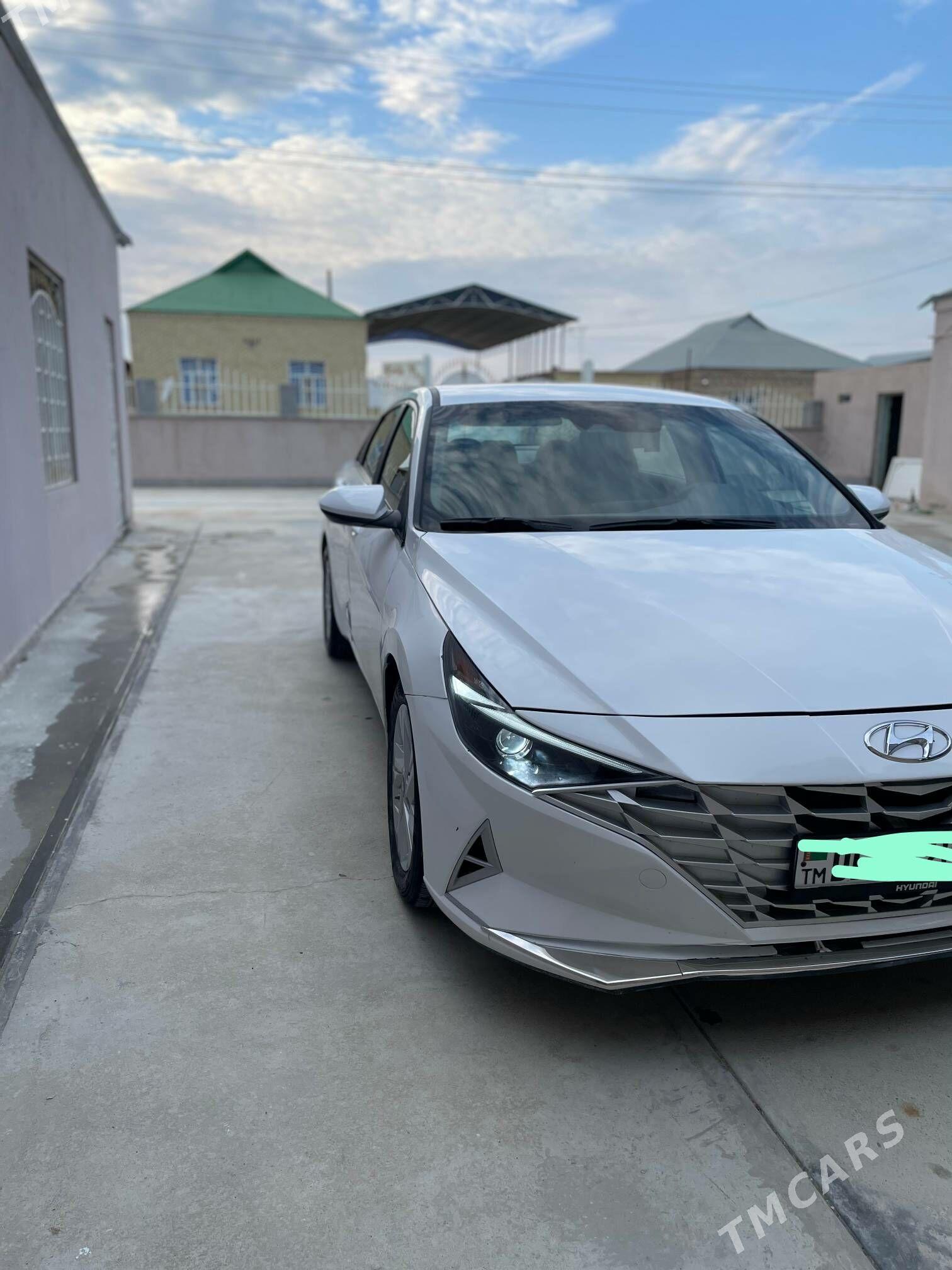 Hyundai Elantra 2021 - 220 000 TMT - Bäherden - img 1