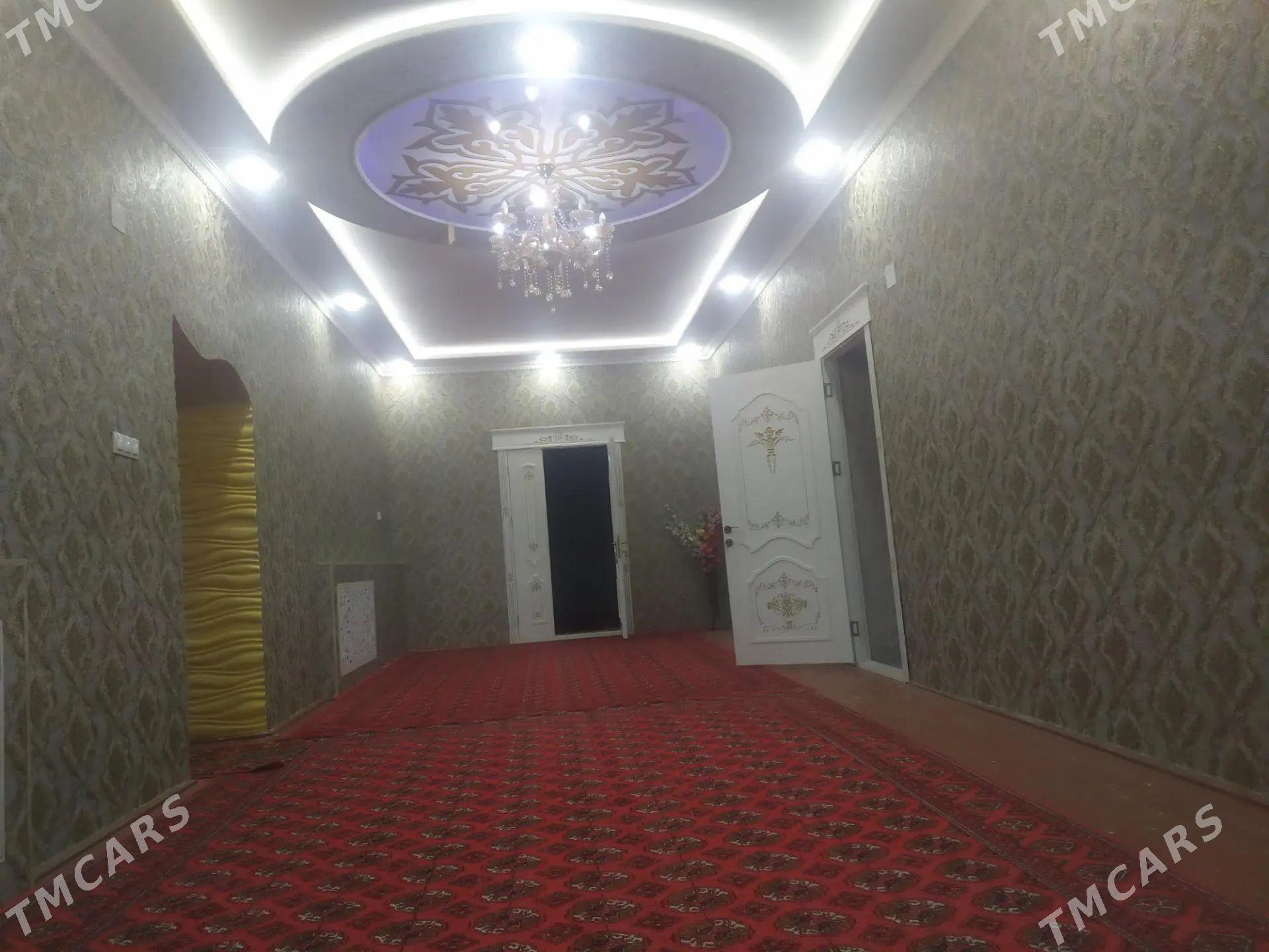 satlyk jay - Gurbansoltan Eje - img 1